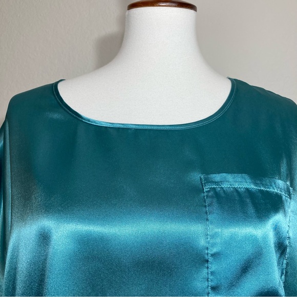 BB DAKOTA Satin Silky Teal Boxy Blouse Top Front Pocket Short Sleeves Size Large - Picture 3 of 8